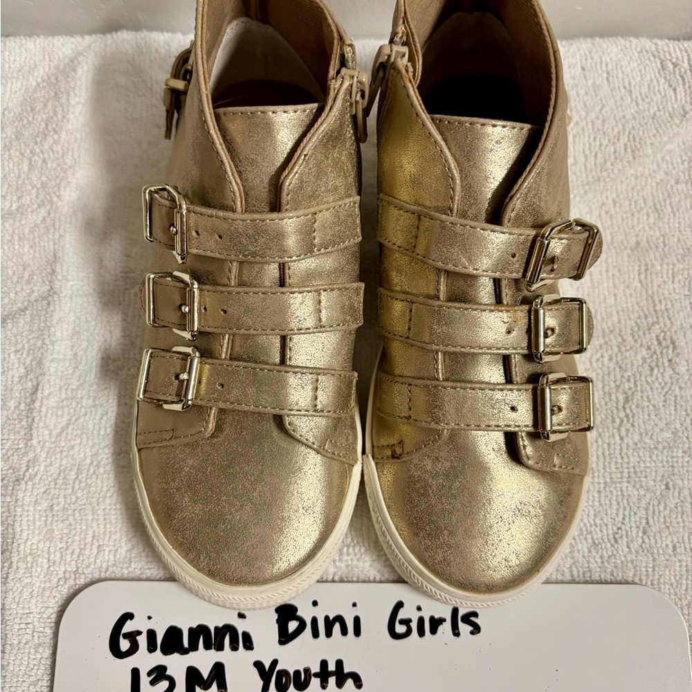 Gianni Bini Girls Metallic Gold Sneakers